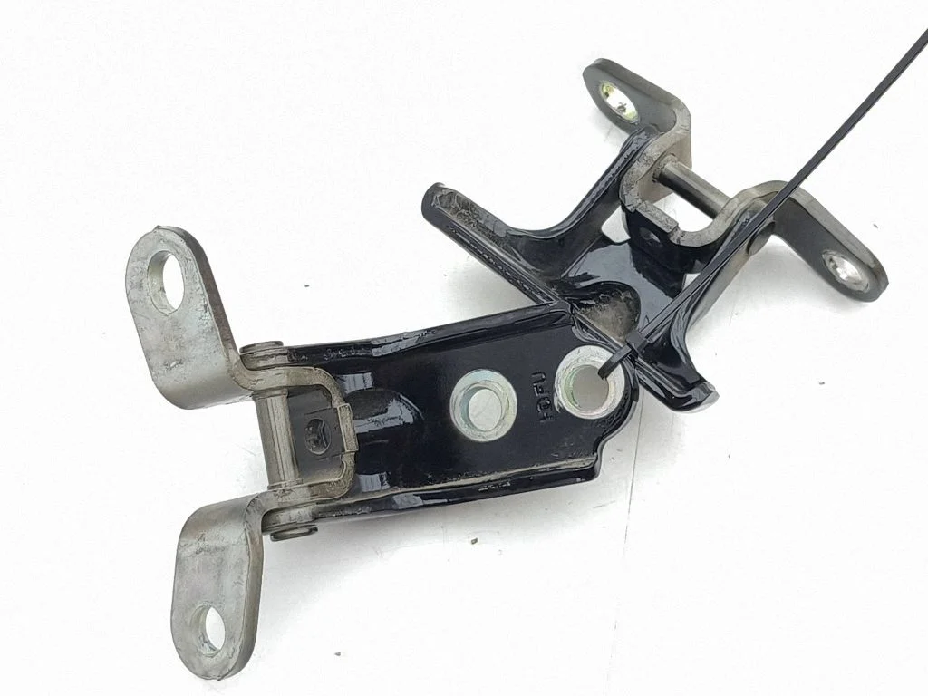 Rear door hinge set – right