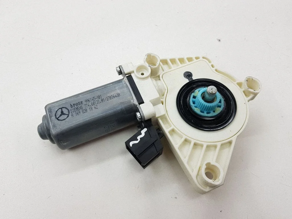 Front door window regulator motor A1698201842