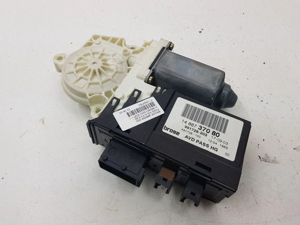 Front door window regulator motor 1488737080