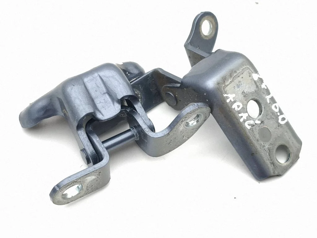 Rear door hinge set – right