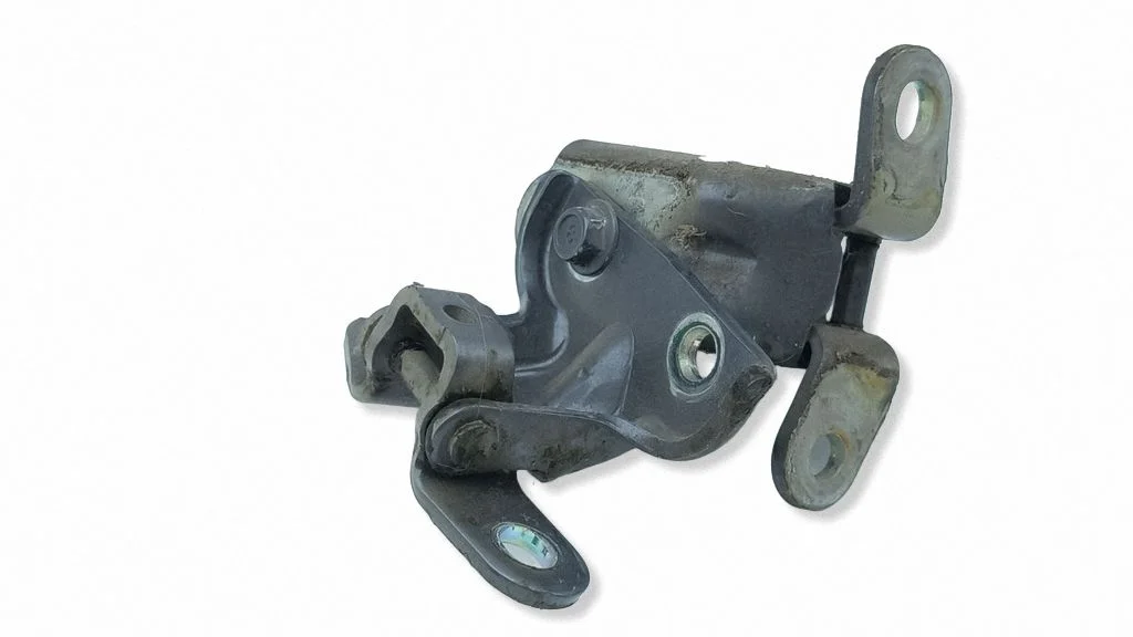Rear door hinge set – right