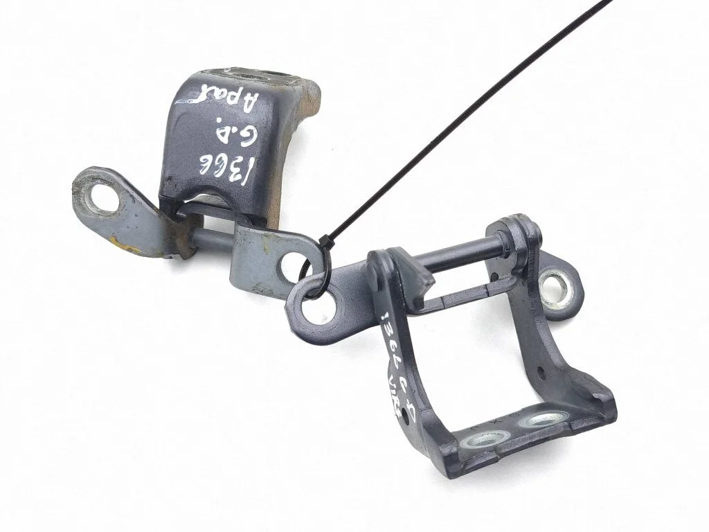 Rear door hinge set – right