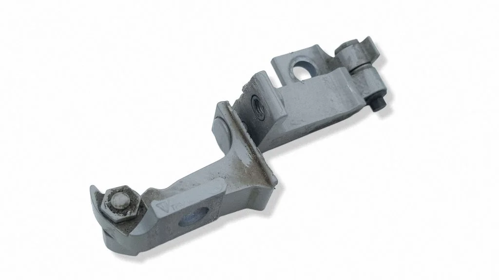 Rear door hinge set – left