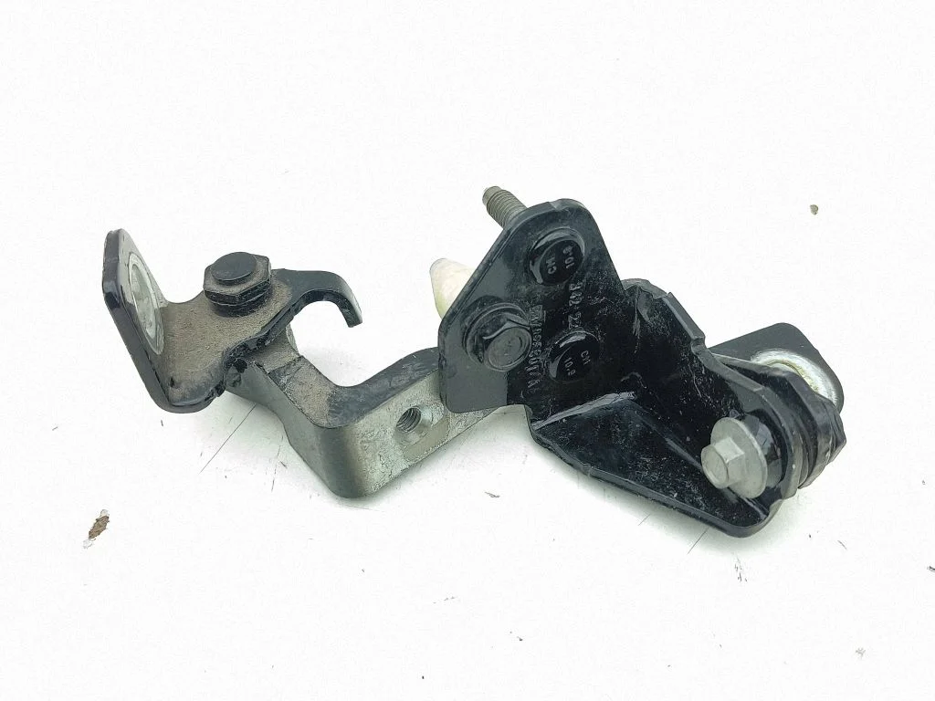 Rear door hinge set BBA26801A