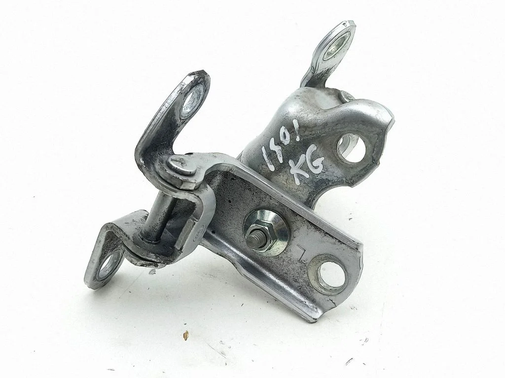 Rear door hinge set A046