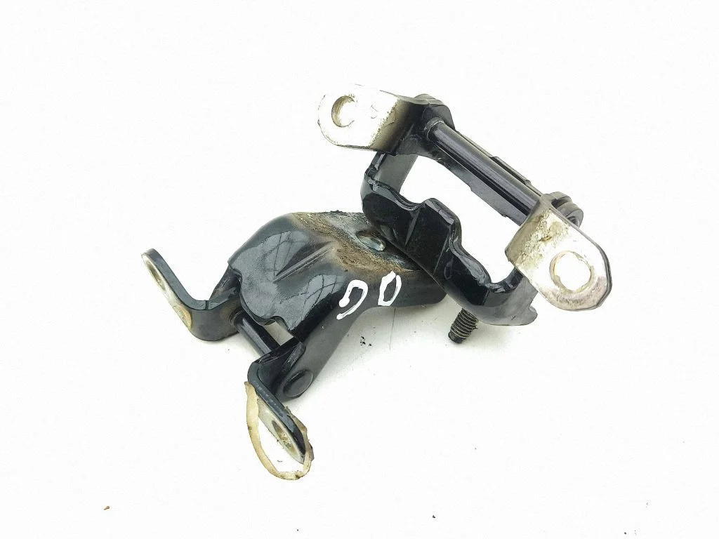 Rear door hinge set – right