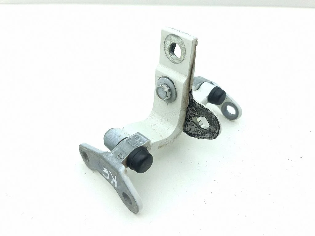 Rear door hinge set – left