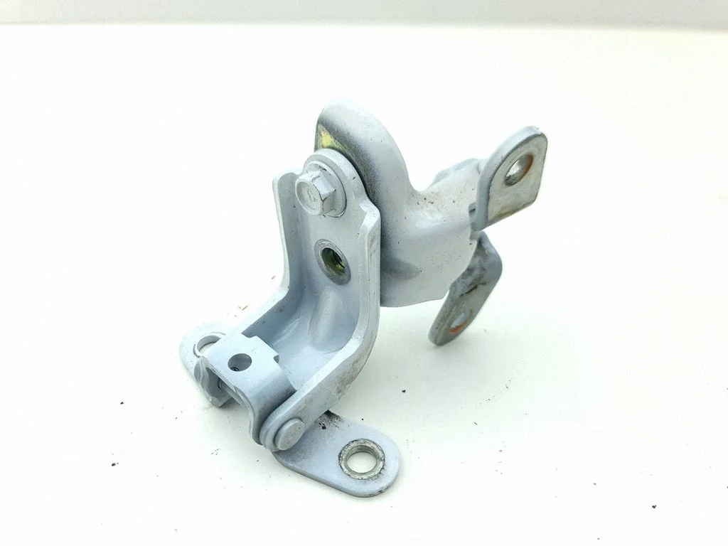 Rear door hinge set – right
