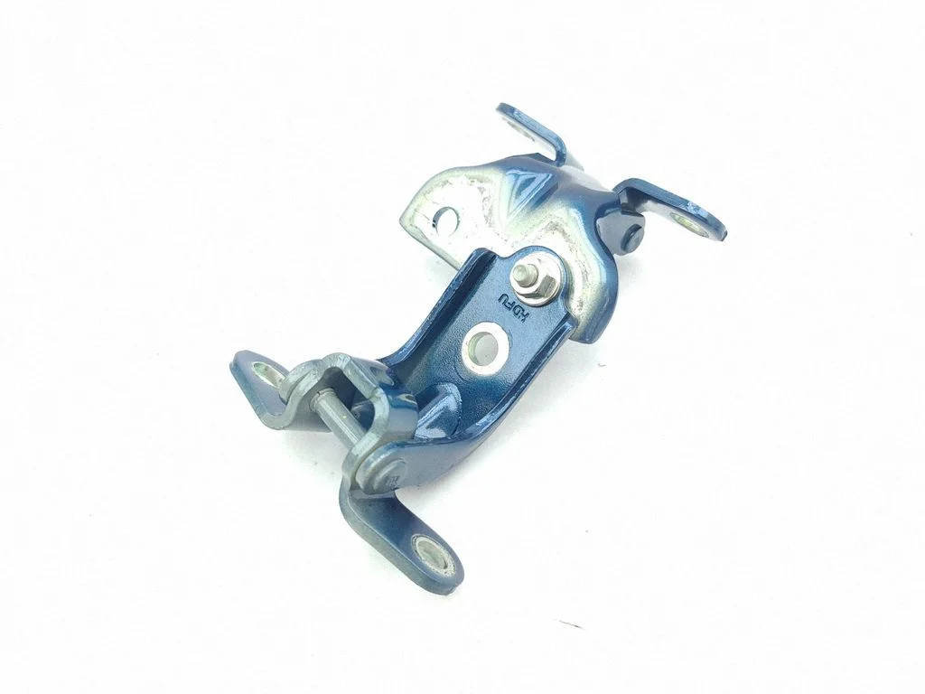Rear door hinge set – right