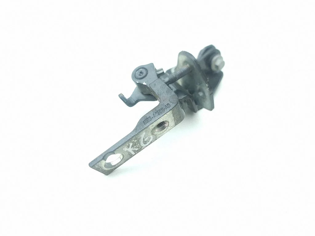 Rear door hinge set – left