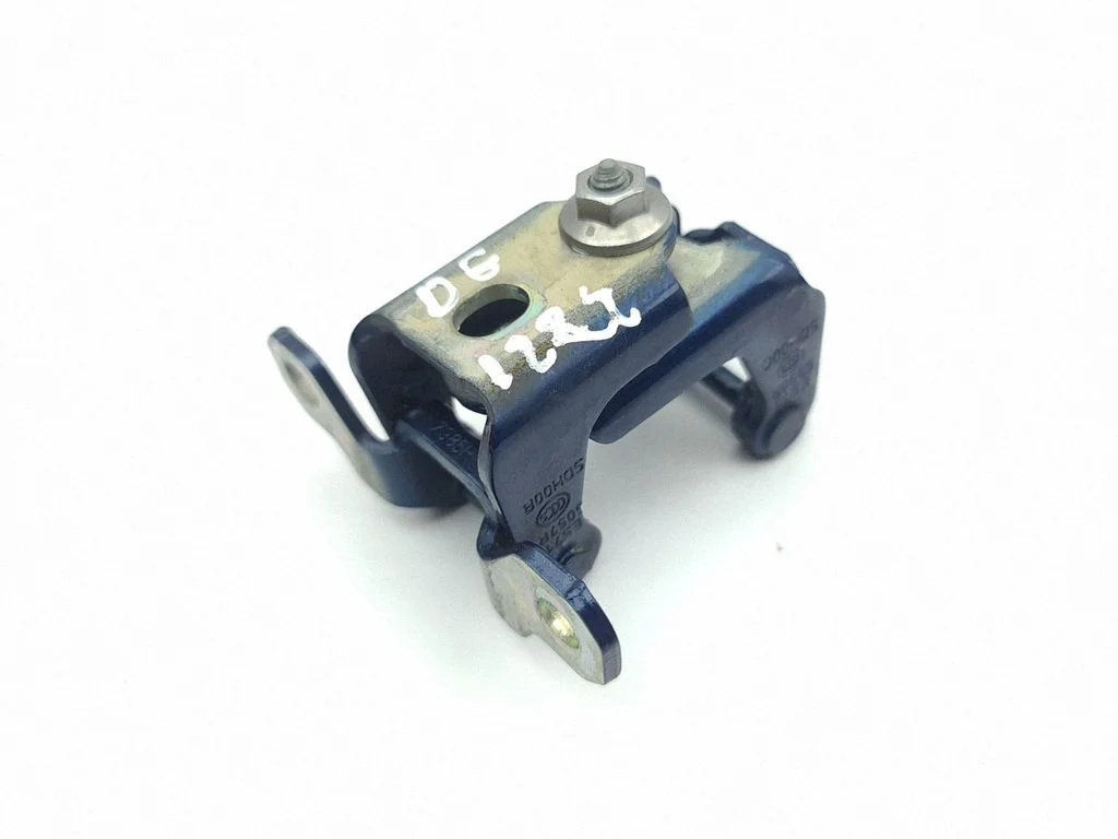 Rear door hinge set – right