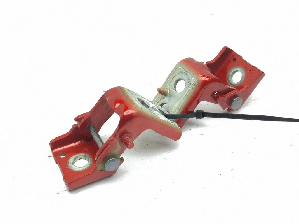 Rear door hinge set – left