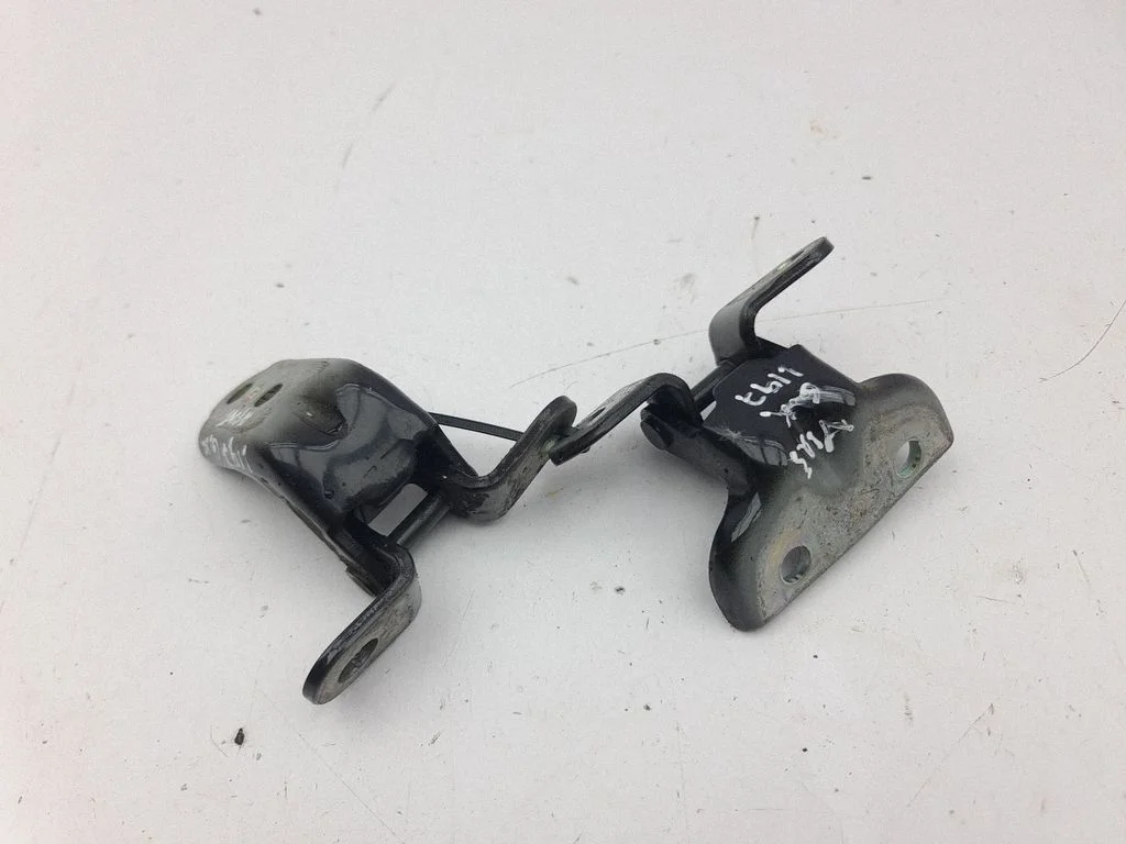Rear door hinge set – KIA Ceed (2018-)