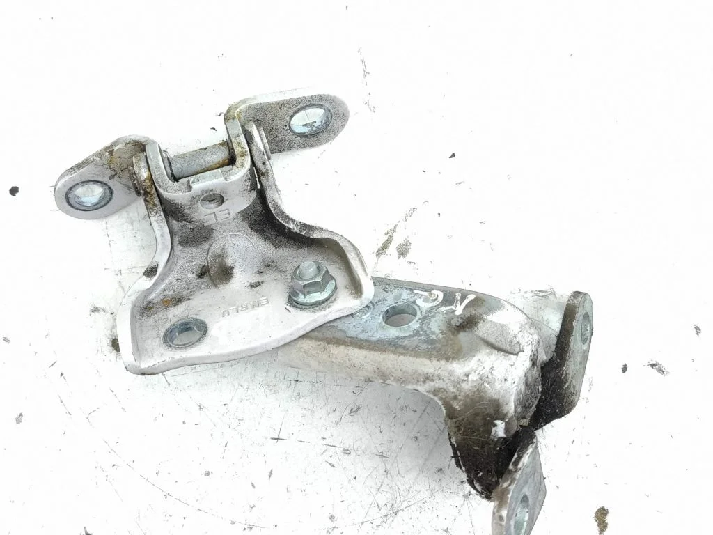 Rear door hinge set – Hyundai Santa Fe (2013-2017)