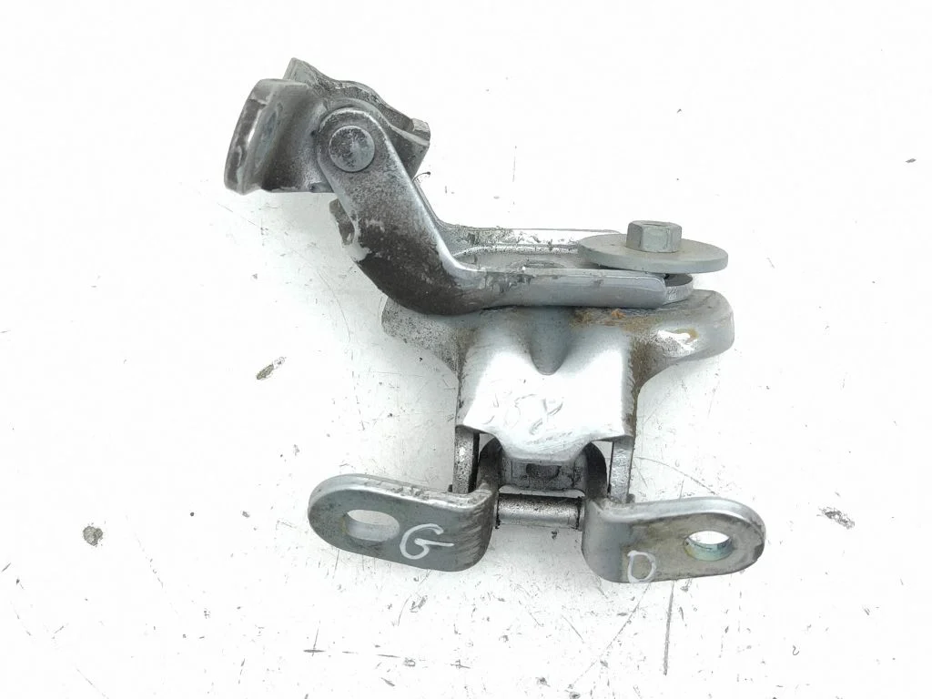 Rear door hinge set – right