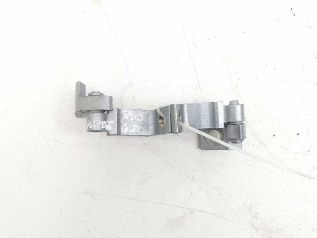Rear door hinge set – right