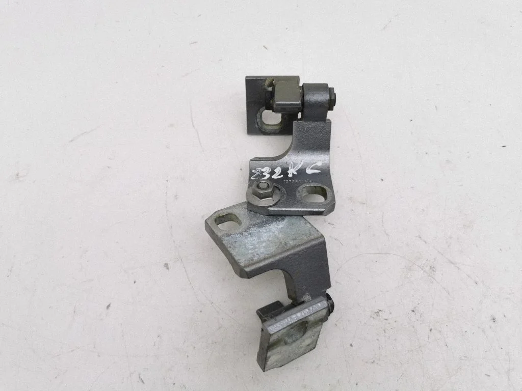 Rear door hinge set – left