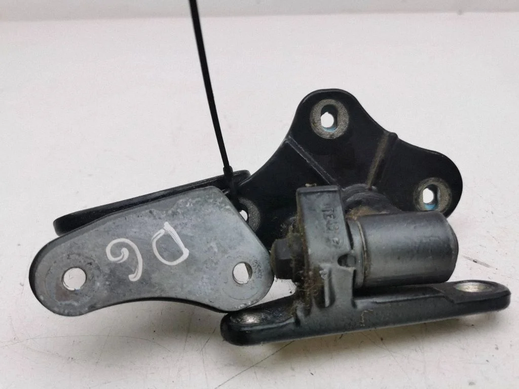 Tagaukse hingede komplekt – Mercedes-Benz ML-klass W164 (2005-2011)