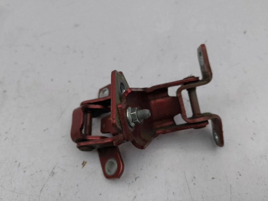 Rear door hinge set – left