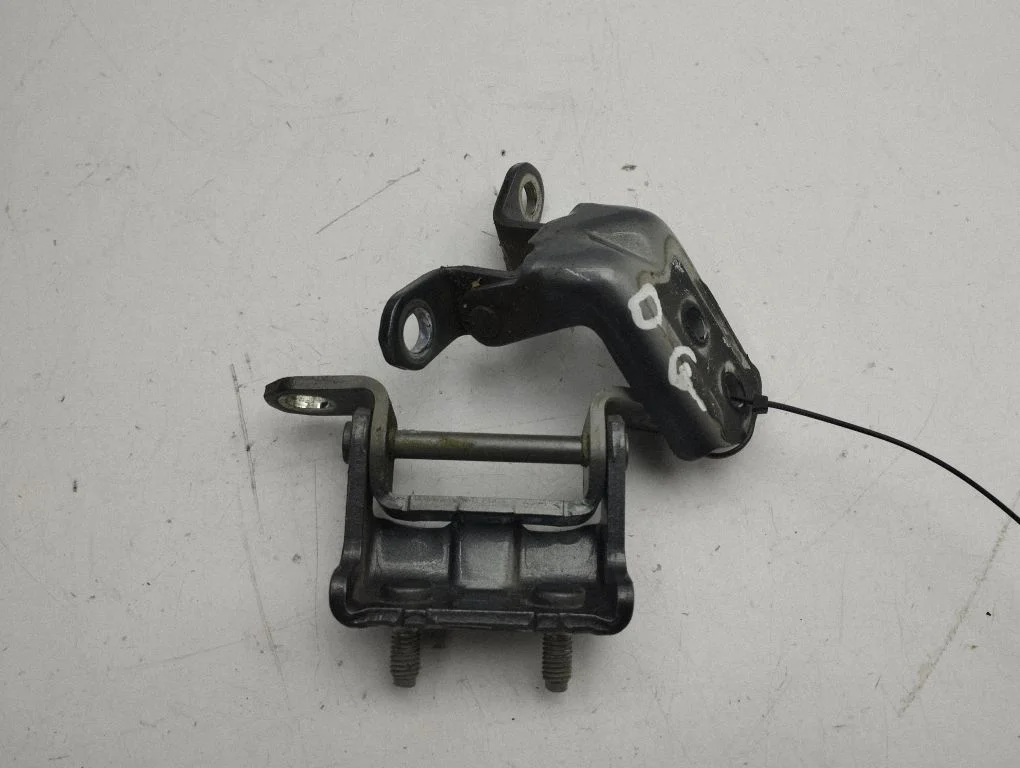 Tagaukse hingede komplekt – Nissan Qashqai (2016-2021)