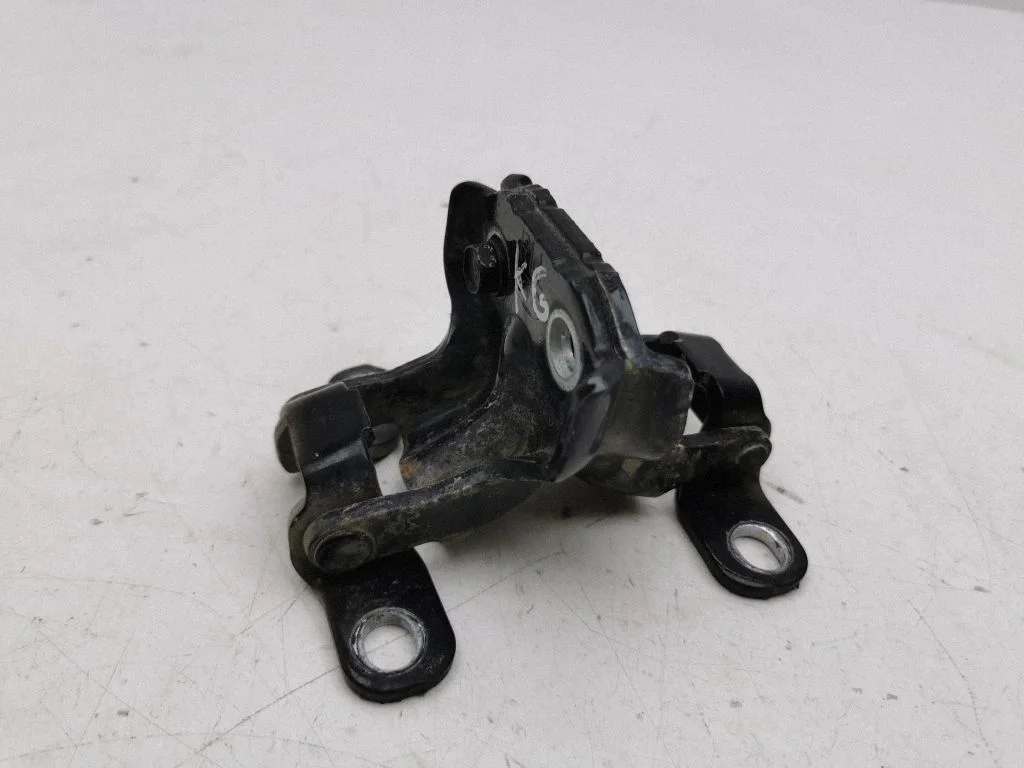 Tagaukse hingede komplekt – KIA Sorento (2002-2009)