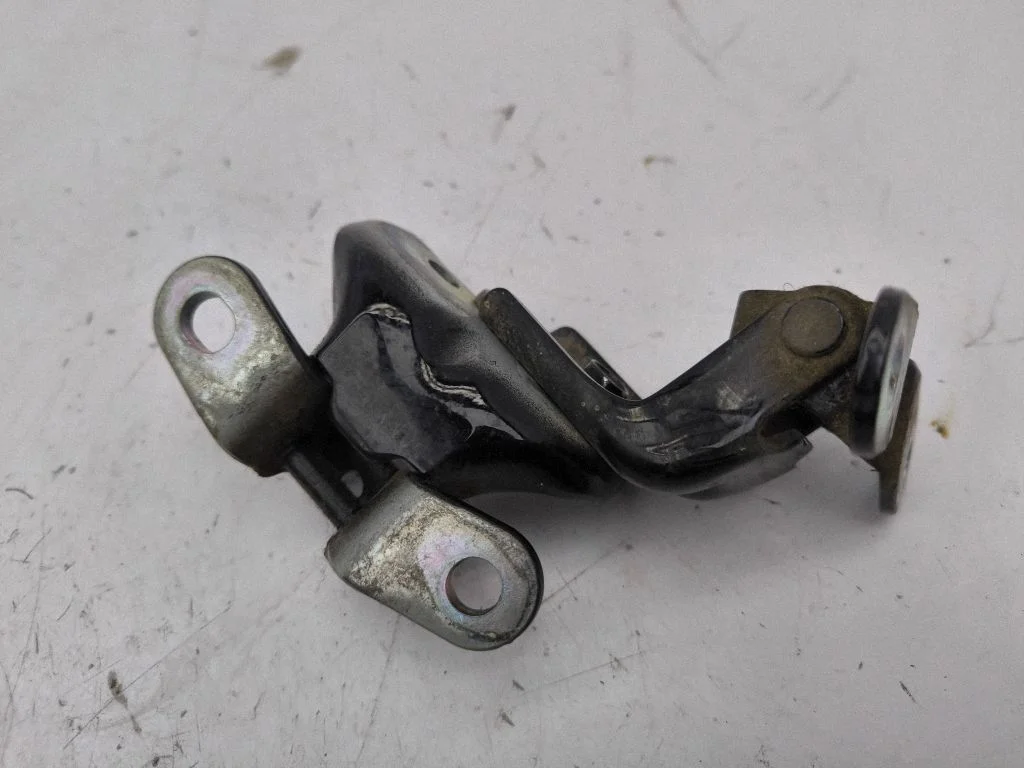 Komplet zawiasów drzwi tylnych – prawa