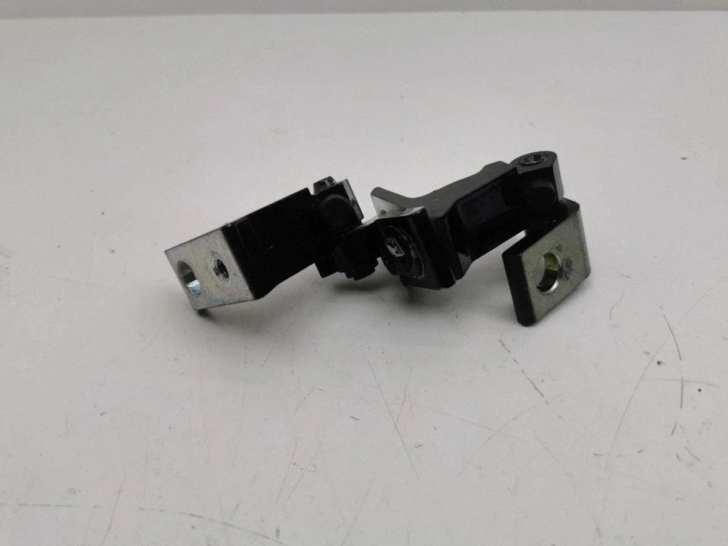 Tagaukse hingede komplekt – Skoda Octavia Mk4 (2019-)