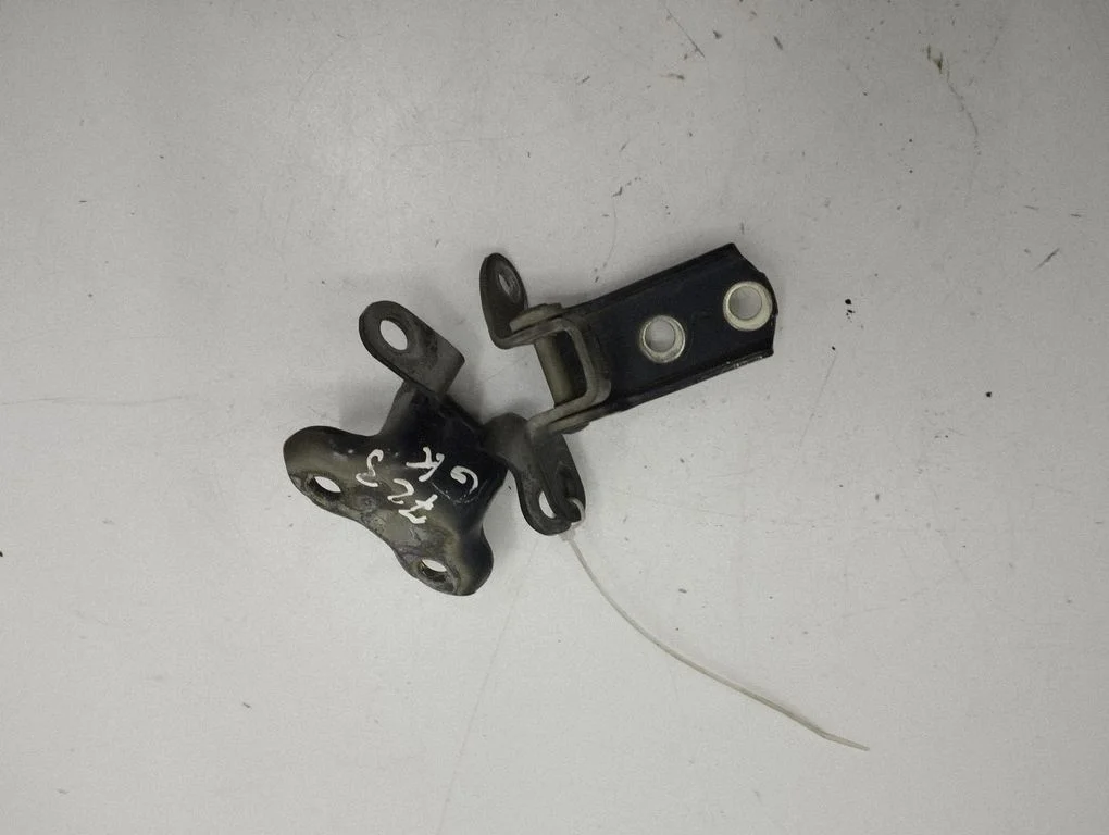 Rear door hinge set