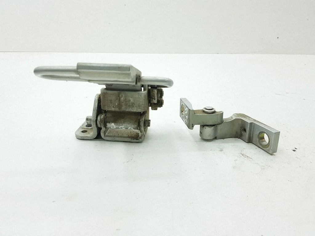 Rear door hinge set 3B4833412B