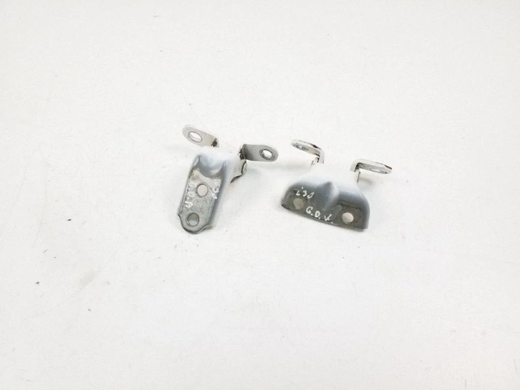 Rear door hinge set – right