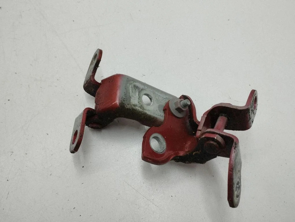 Rear door hinge set – right