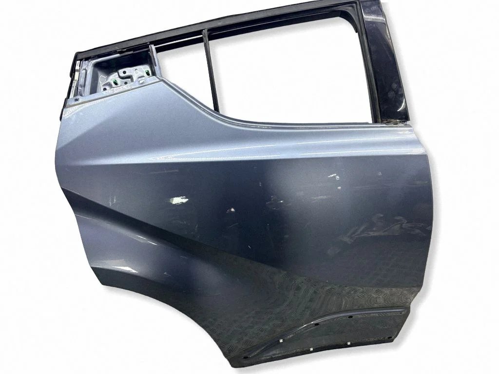 Rear door – right