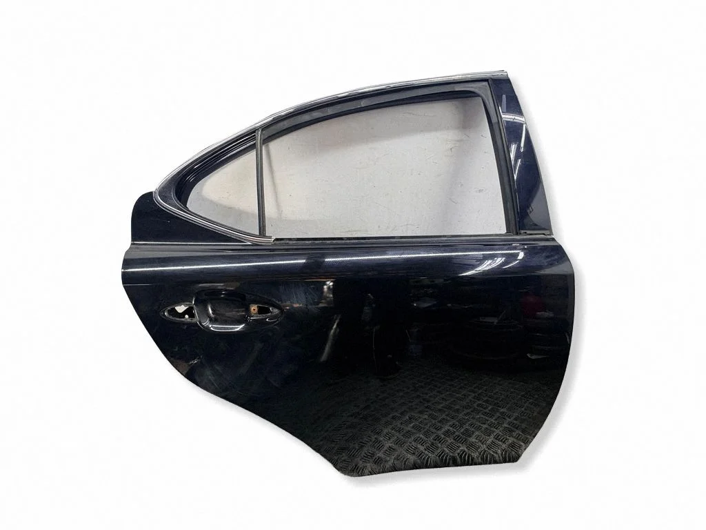 Rear door – right