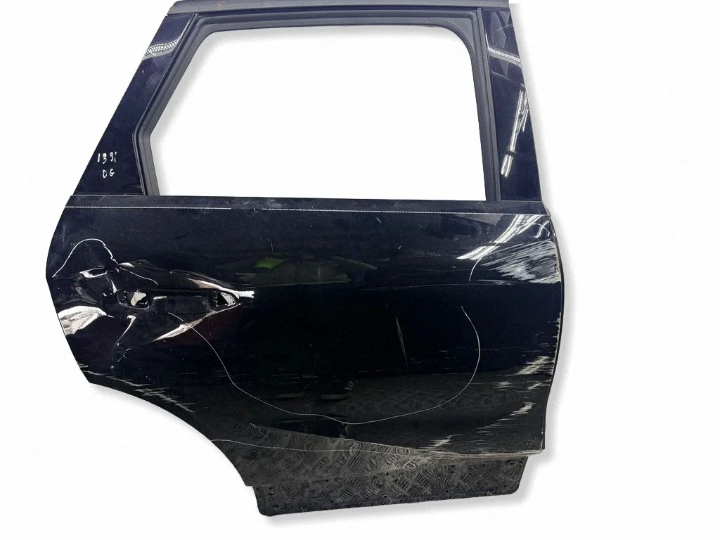 Rear door – right