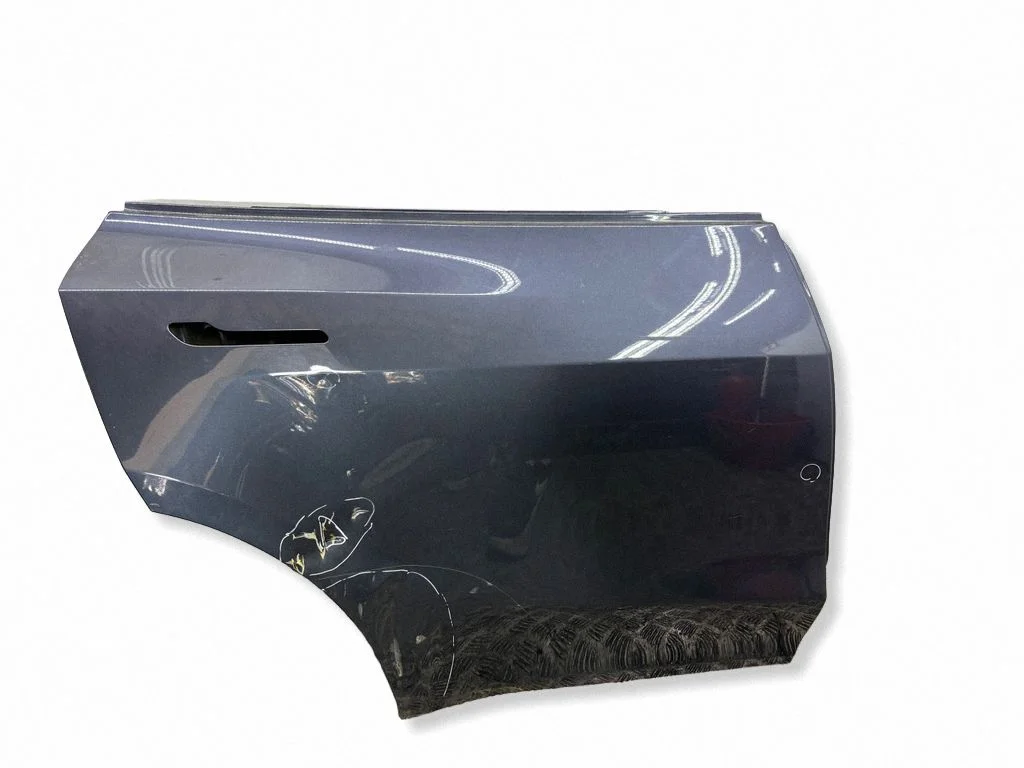 Rear door – right
