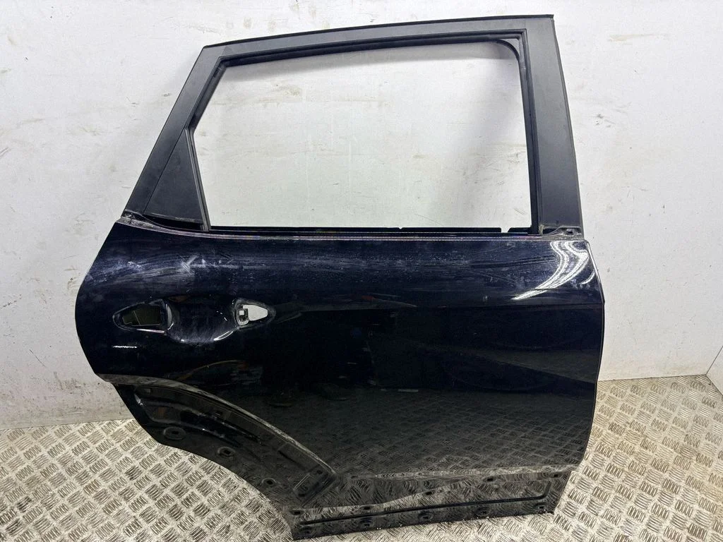 Rear door – right