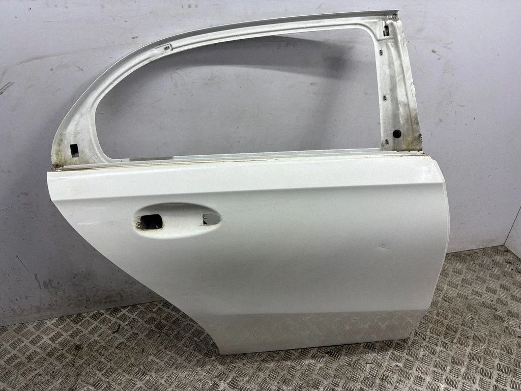 Rear door – right