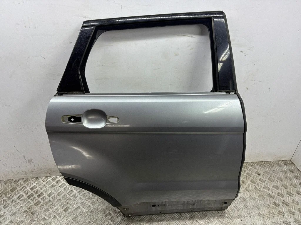 Rear door – right