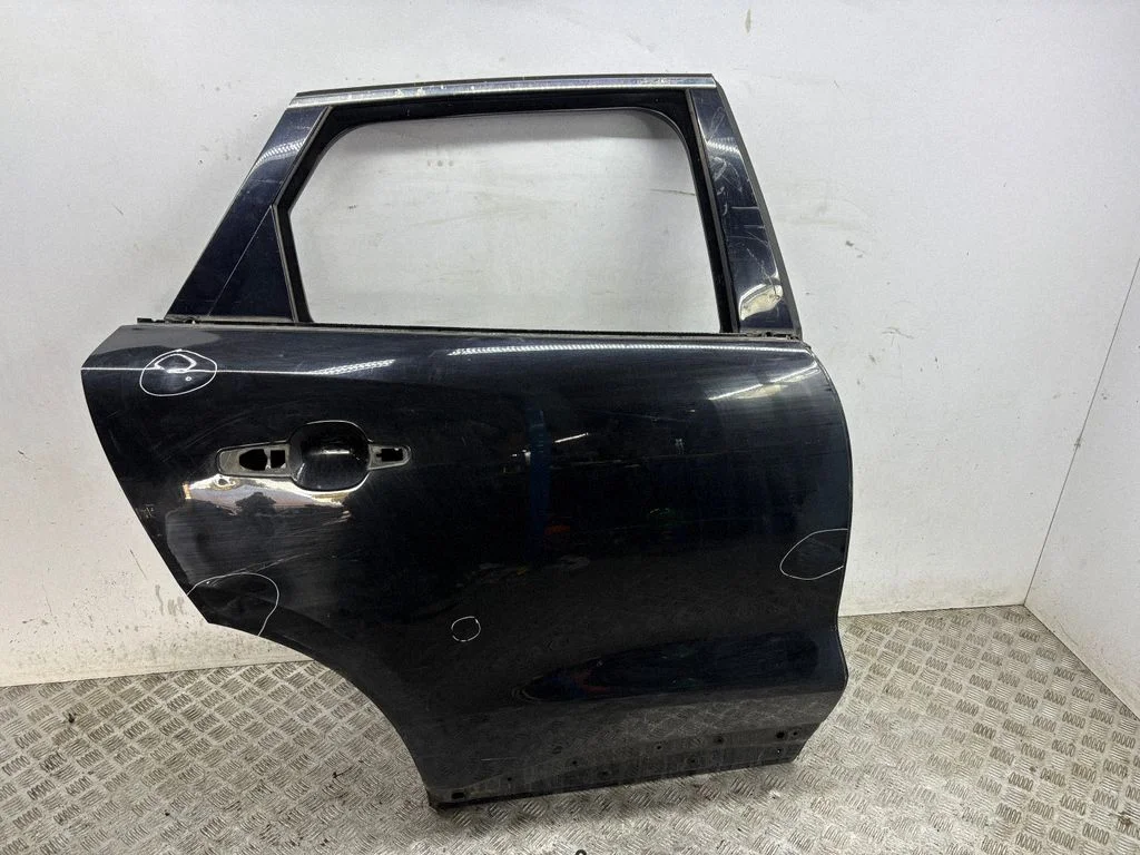Rear door – right