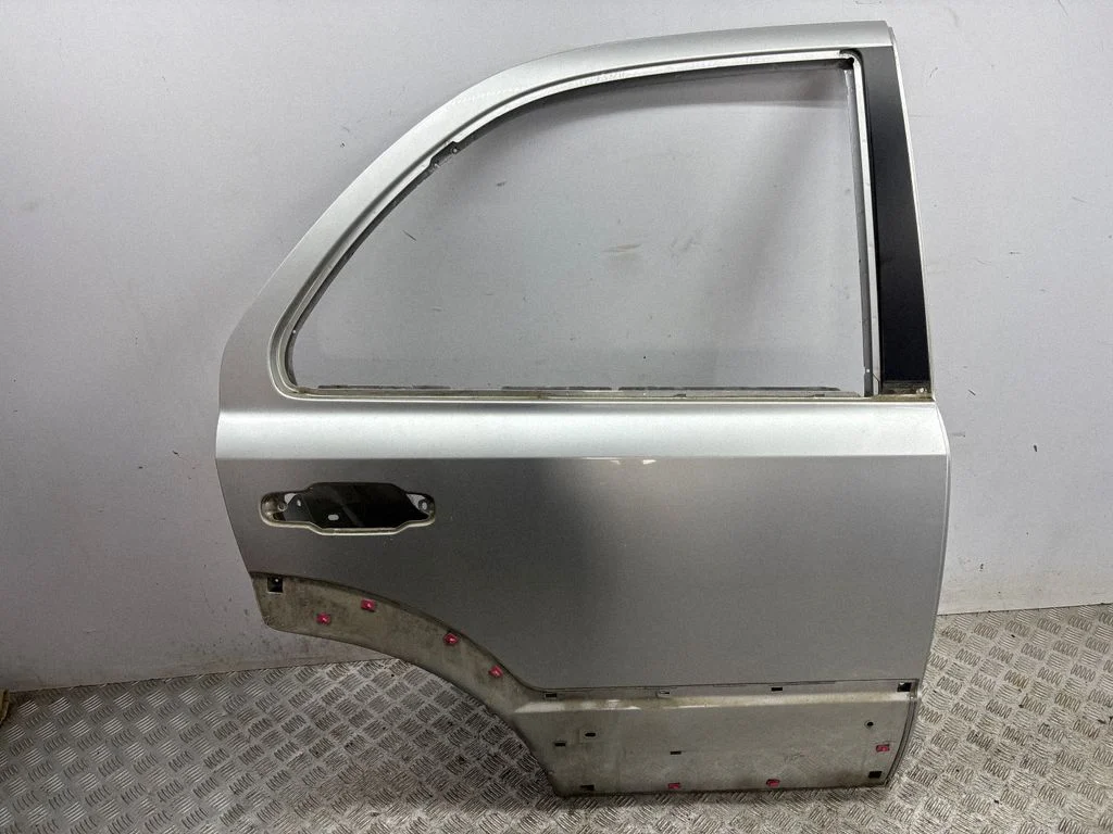 Rear door – right