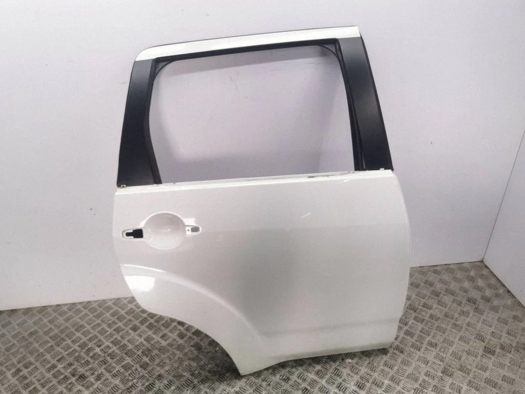 Rear door – right