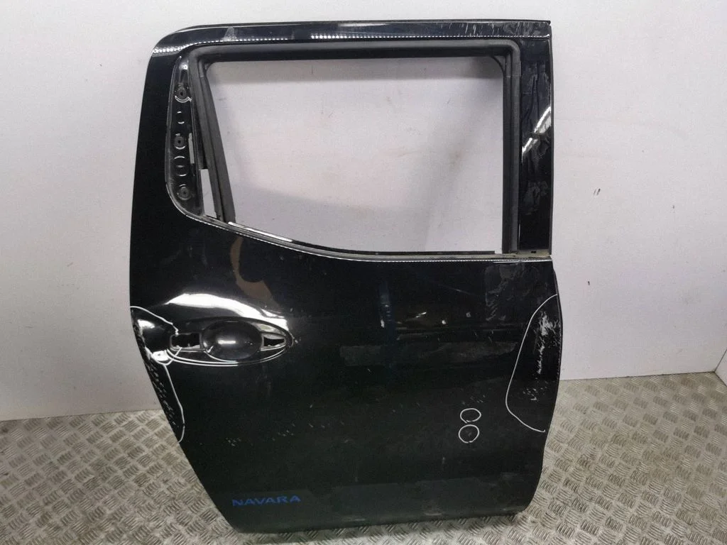 Rear door – right