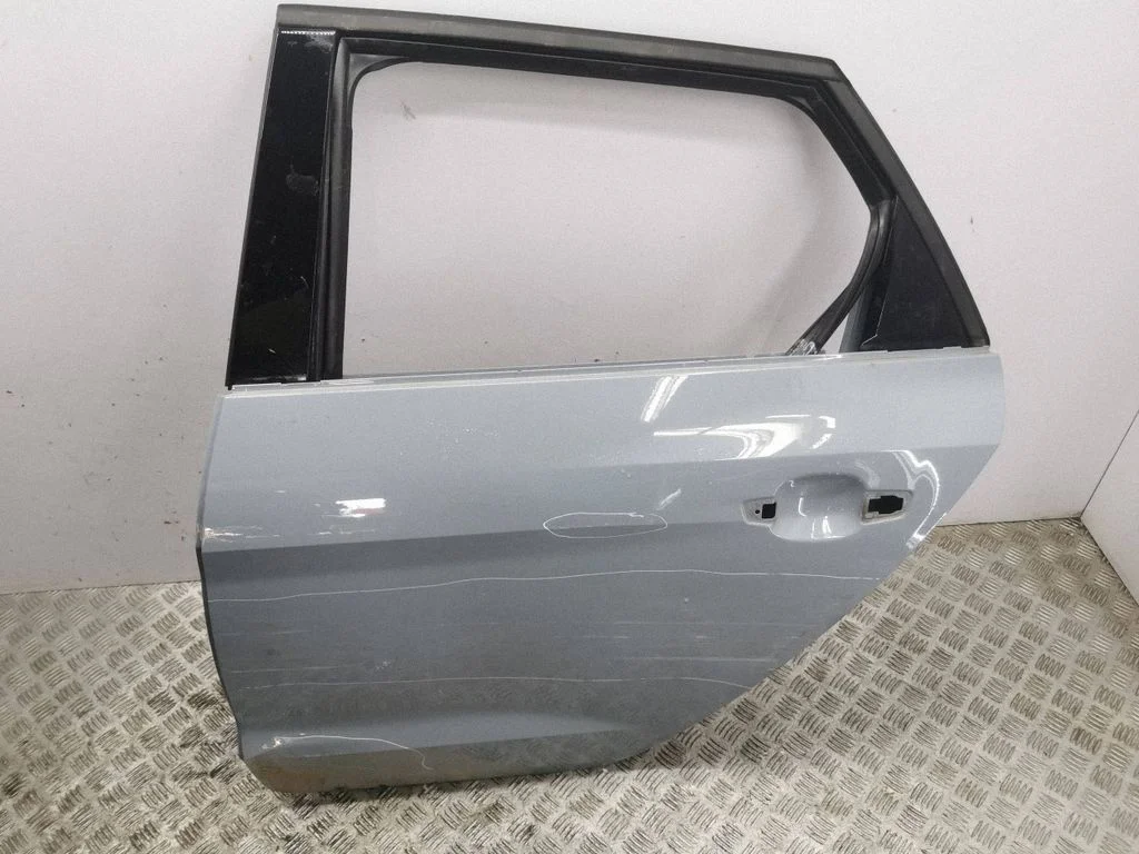 Rear door