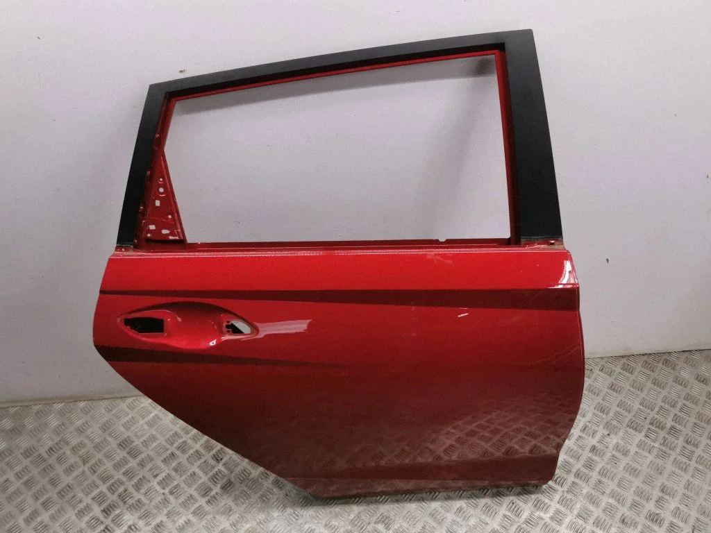 Rear door – right