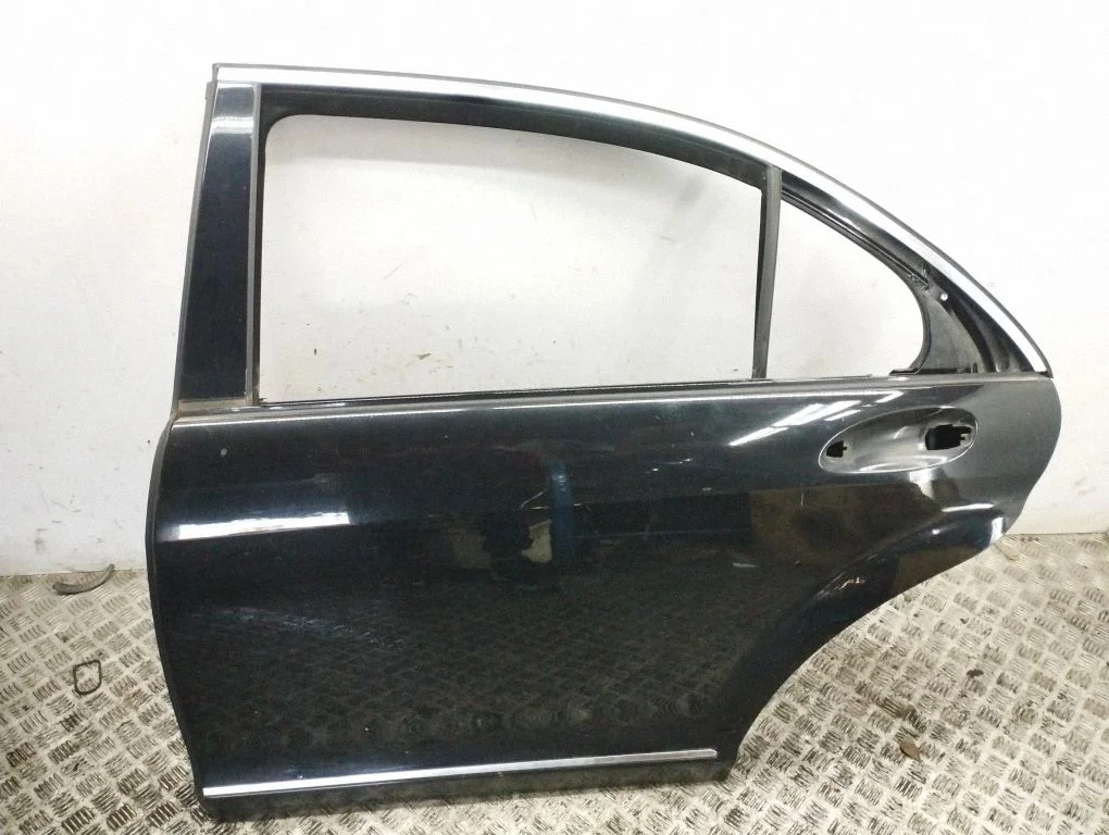 Rear door – left