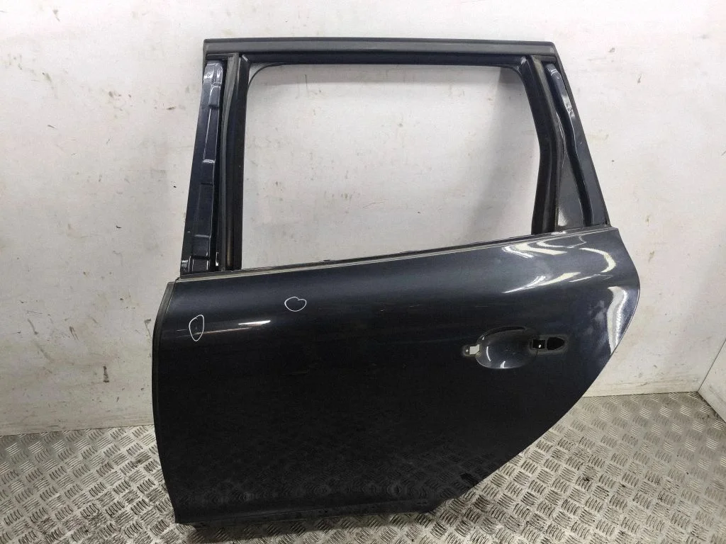 Rear door – left