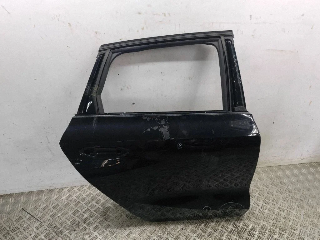 Rear door – right