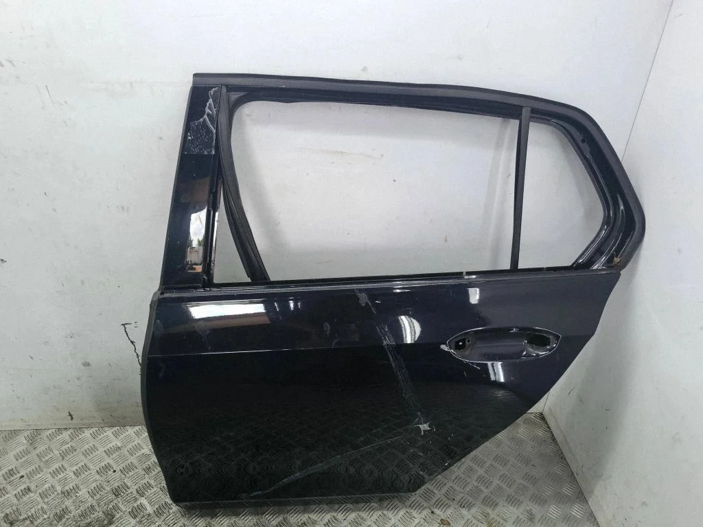 Rear door – left