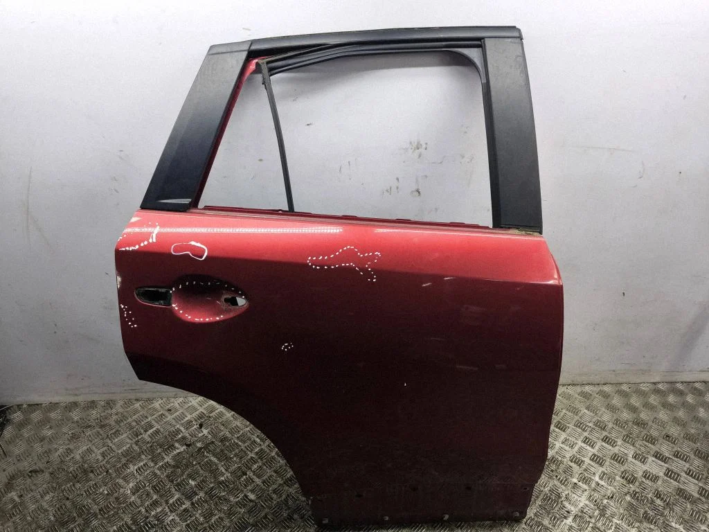 Rear door – right