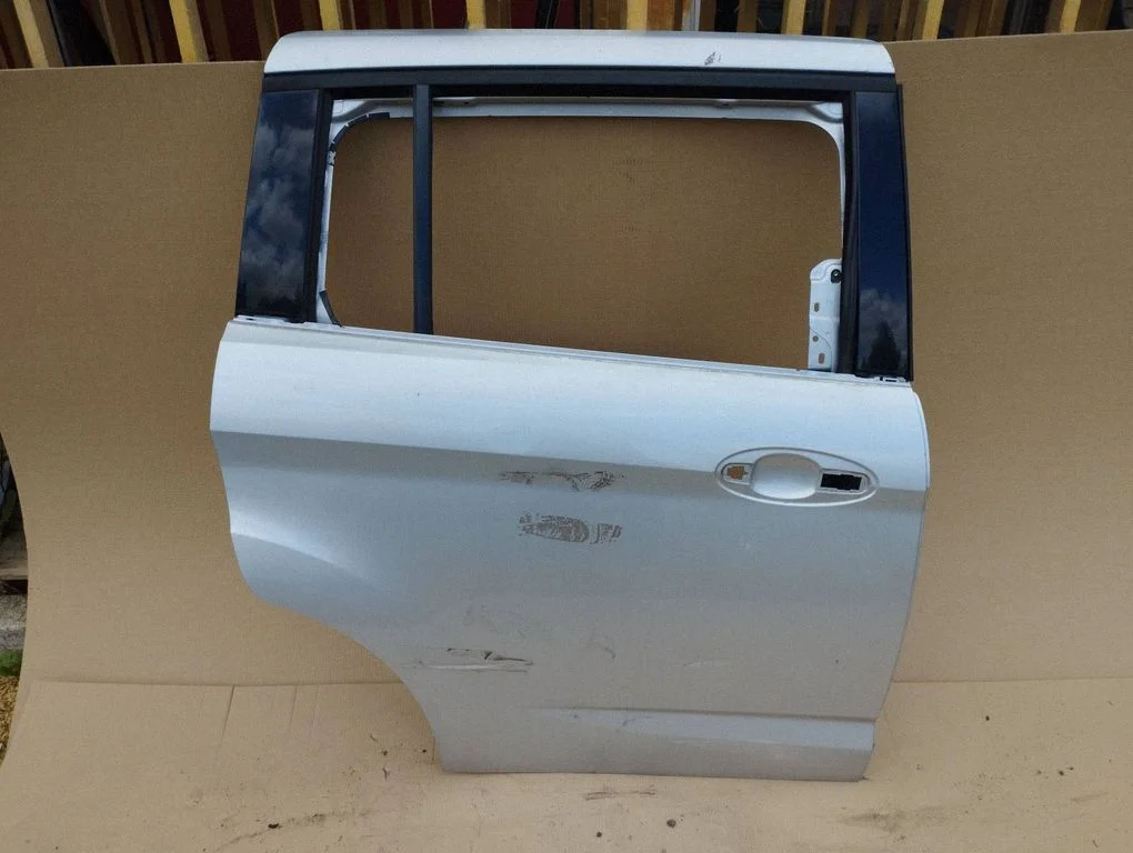 Rear door – left